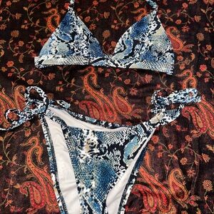 Sexy snake skin bikini🥵